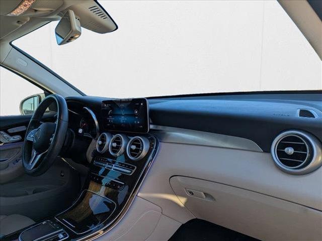 Photo of 2020 Polar White Mercedes-Benz GLC 300