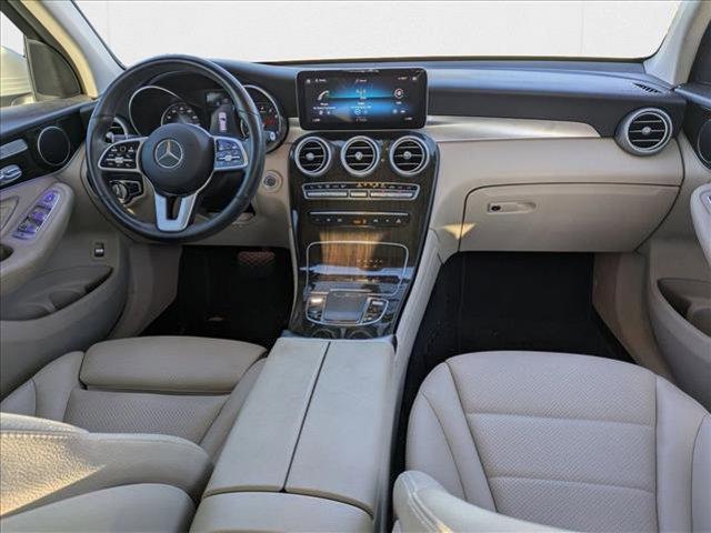 Photo of 2020 Polar White Mercedes-Benz GLC 300