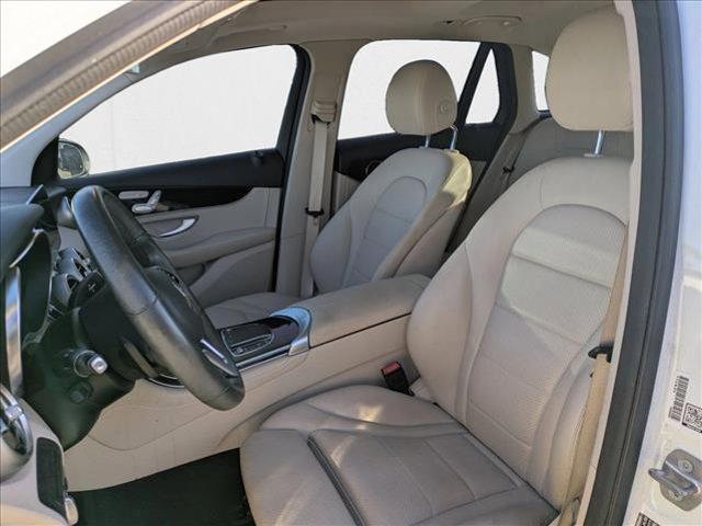 Photo of 2020 Polar White Mercedes-Benz GLC 300