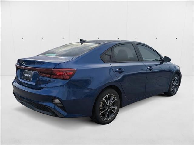 Photo of 2022 Deep Sea Blue Kia Forte