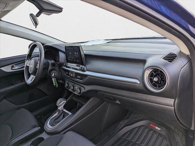 Photo of 2022 Deep Sea Blue Kia Forte