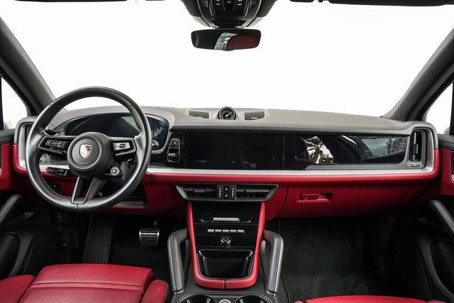 Photo of 2024 Gray Porsche Cayenne