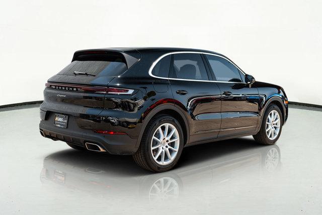 Photo of 2024 Black Porsche Cayenne