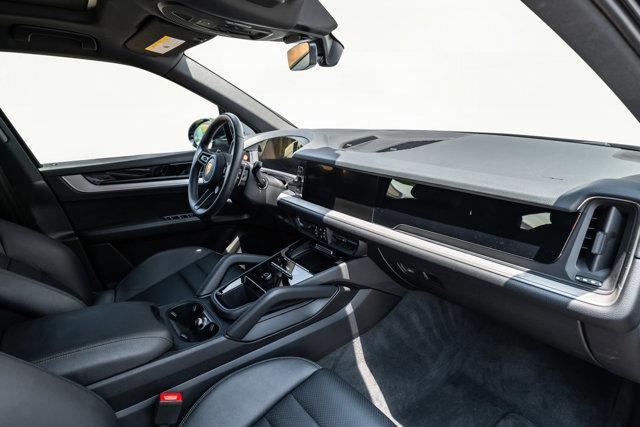 Photo of 2024 Black Porsche Cayenne