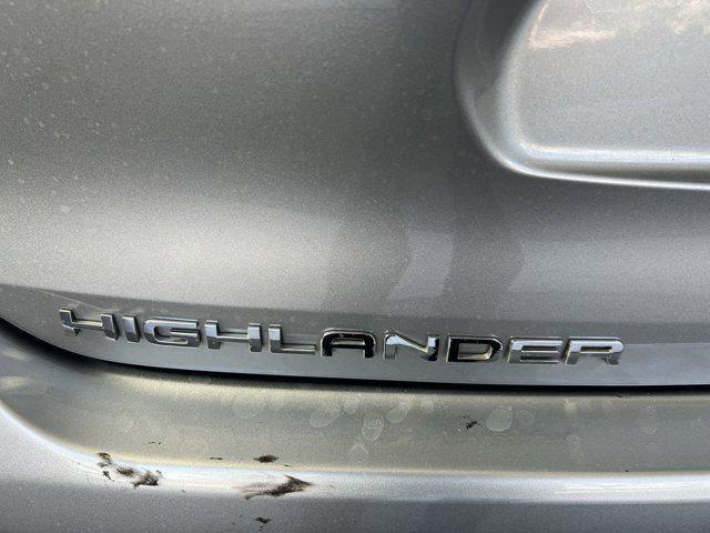 Photo of 2021 Celestial Silver Metallic Toyota Highlander
