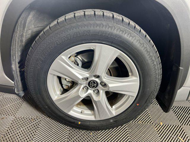 Photo of 2021 Celestial Silver Metallic Toyota Highlander