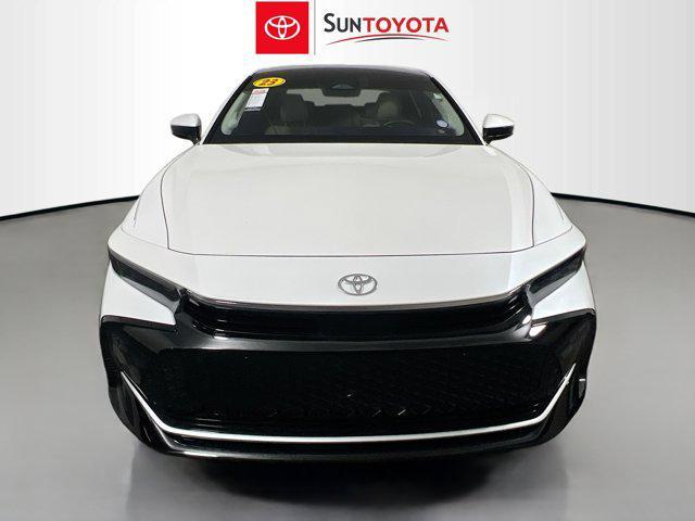 Photo of 2023 Oxygen White Toyota Crown