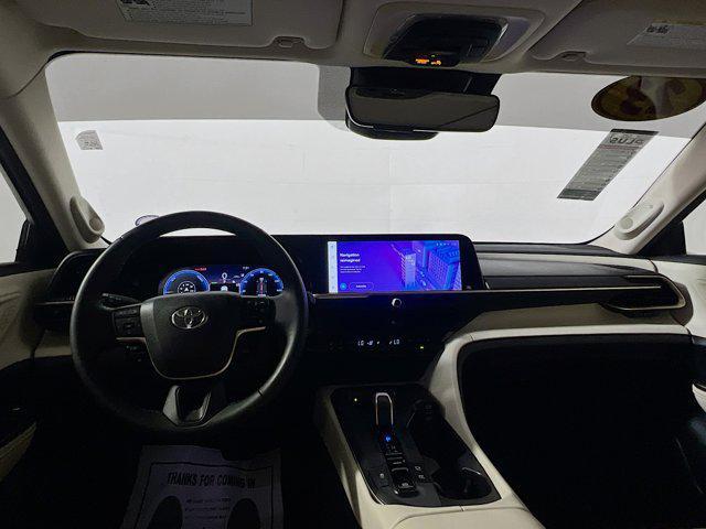 Photo of 2023 Oxygen White Toyota Crown