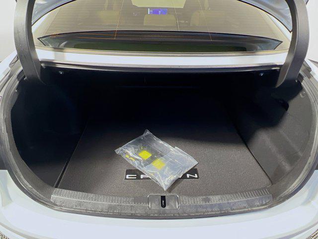 Photo of 2023 Oxygen White Toyota Crown