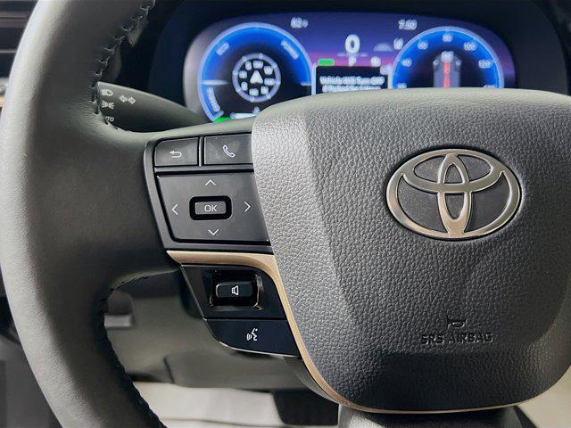 Photo of 2023 Oxygen White Toyota Crown