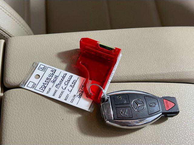 Photo of 2014 Mars Red Mercedes-Benz C-Class