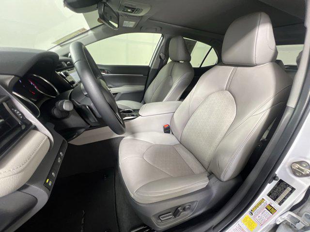 Photo of 2020 Wind Chill Pearl Toyota Camry