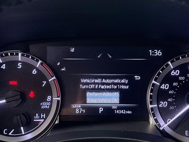 Photo of 2024 Wind Chill Pearl Toyota Highlander