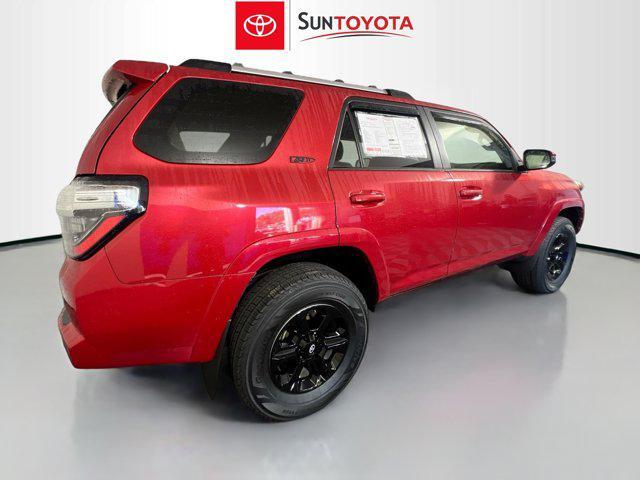 Photo of 2022 Barcelona Red Metallic Toyota 4Runner