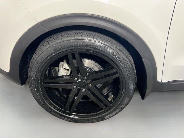 Photo of 2017 Clear White Kia Sportage