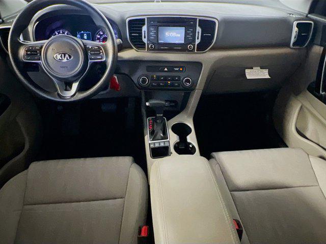 Photo of 2017 Clear White Kia Sportage