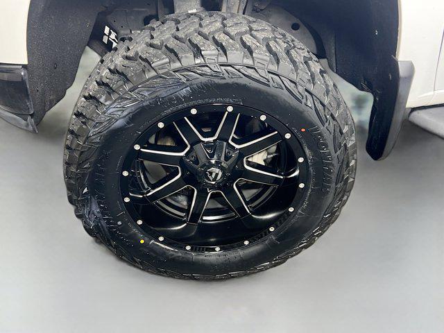 Photo of 2019 White Chevrolet Silverado 1500