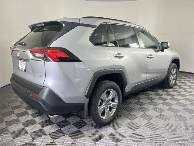 Photo of 2024 Silver Sky Metallic Toyota RAV4