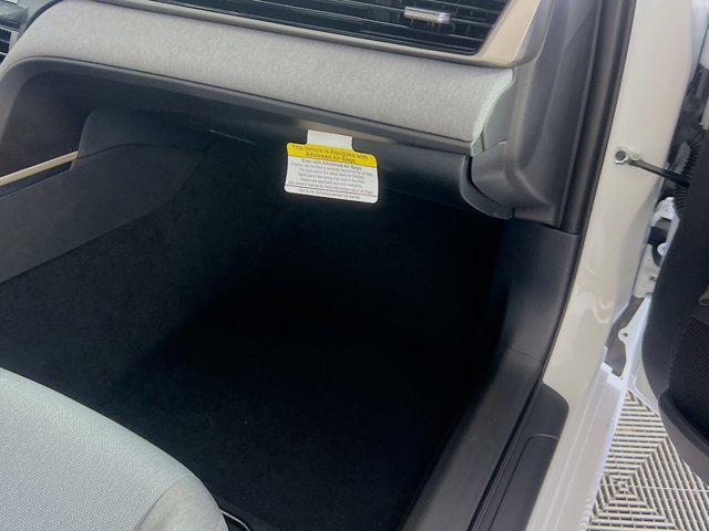 Photo of 2025 Ice Cap Toyota Camry