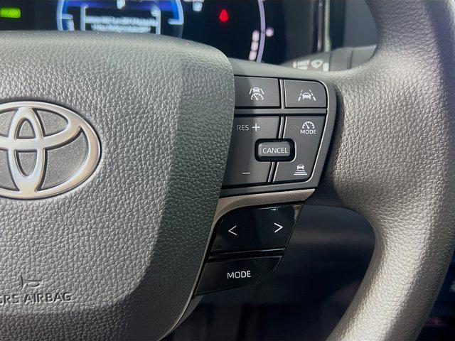 Photo of 2025 Ice Cap Toyota Camry