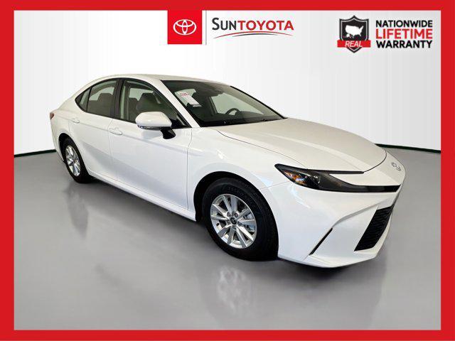 Photo of 2025 Ice Cap Toyota Camry