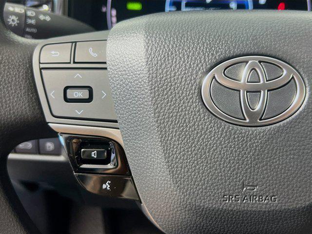 Photo of 2025 Ice Cap Toyota Camry