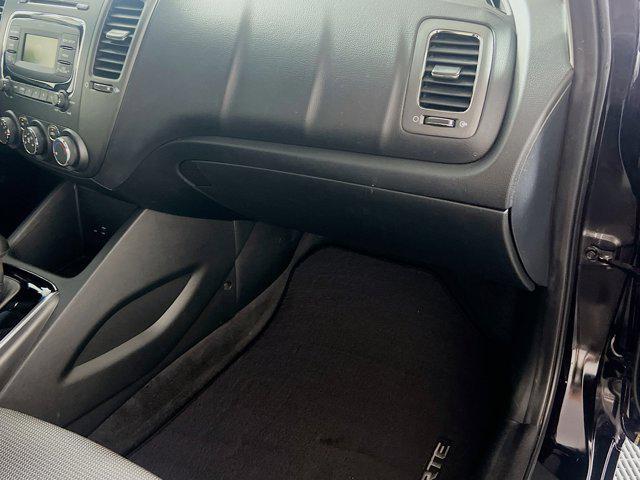 Photo of 2018 Aurora Black Kia Forte