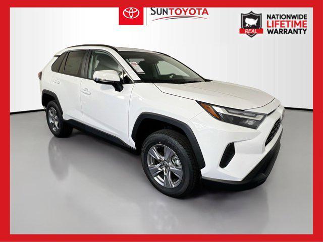 Photo of 2025 Ice Cap Toyota RAV4