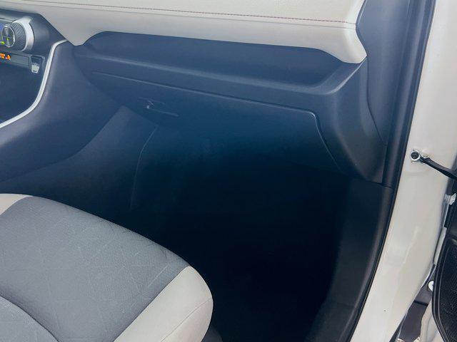 Photo of 2022 White Toyota RAV4