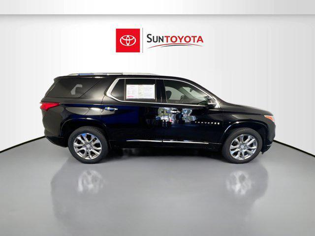Photo of 2018 Mosaic Black Metallic Chevrolet Traverse