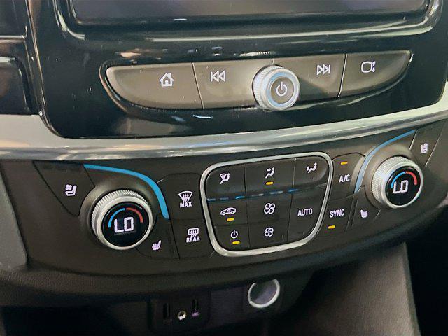 Photo of 2018 Mosaic Black Metallic Chevrolet Traverse