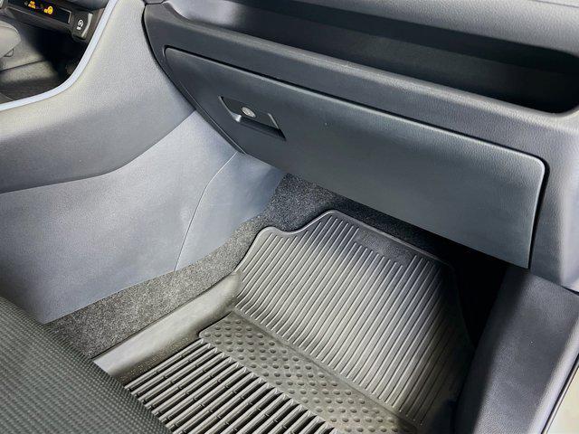 Photo of 2025 Ice Cap Toyota RAV4