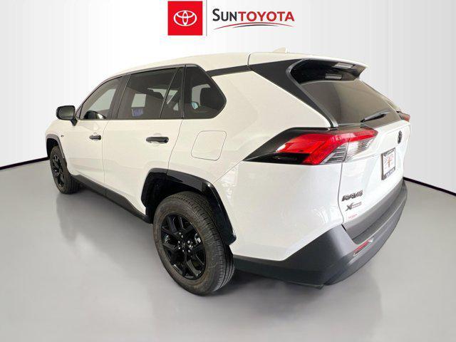 Photo of 2025 Ice Cap Toyota RAV4