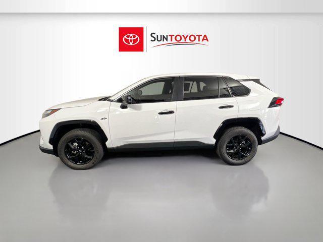 Photo of 2025 Ice Cap Toyota RAV4