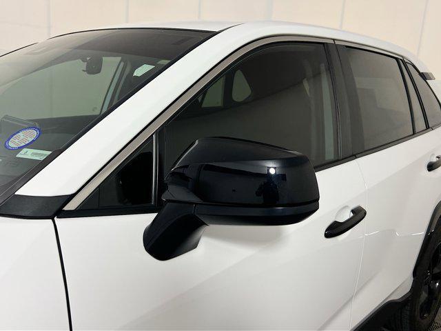 Photo of 2025 Ice Cap Toyota RAV4