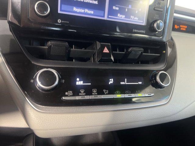 Photo of 2022 Classic Silver Metallic Toyota Corolla