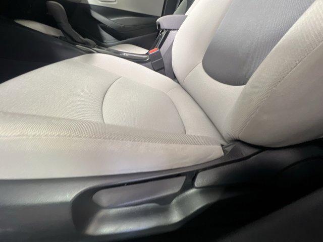 Photo of 2022 Classic Silver Metallic Toyota Corolla