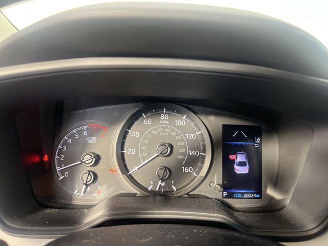 Photo of 2022 Classic Silver Metallic Toyota Corolla