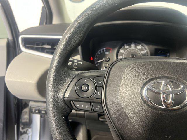 Photo of 2022 Classic Silver Metallic Toyota Corolla