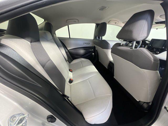 Photo of 2022 Classic Silver Metallic Toyota Corolla
