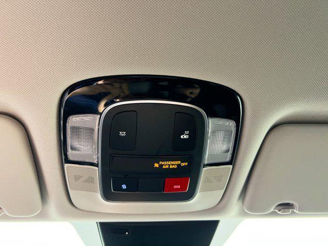 Photo of 2022 Phantom Black Hyundai TUCSON Hybrid