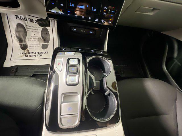 Photo of 2022 Phantom Black Hyundai TUCSON Hybrid