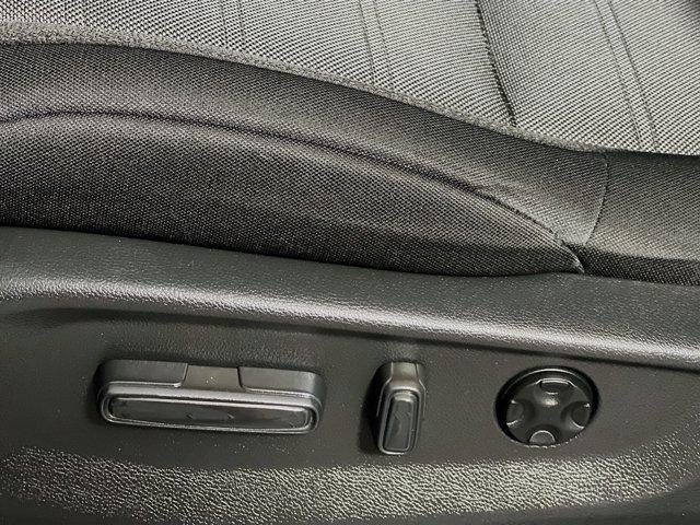 Photo of 2021 Platinum White Pearl Honda CR-V
