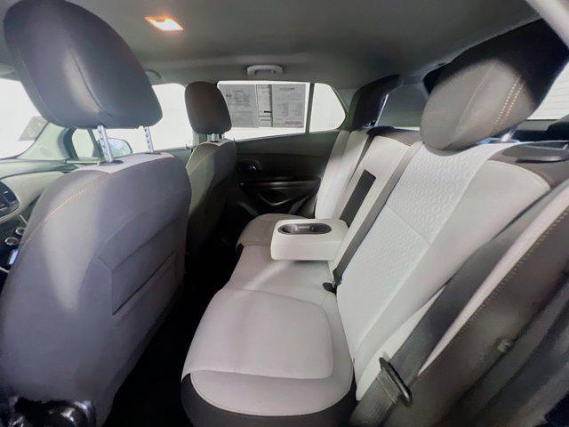 Photo of 2022 Midnight Blue Metallic Chevrolet Trax
