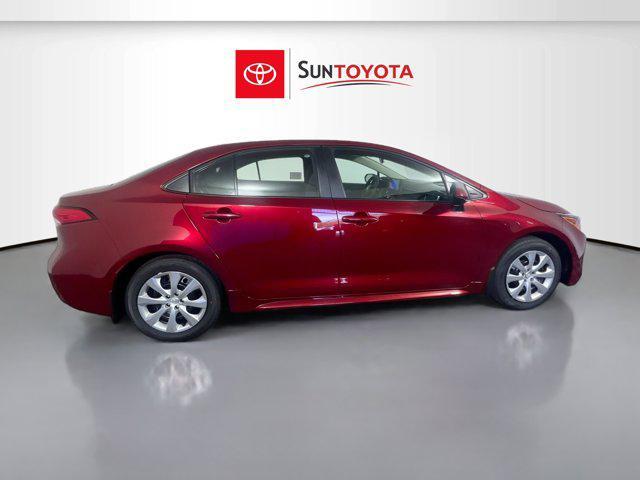 Photo of 2025 Ruby Flare Pearl Toyota Corolla