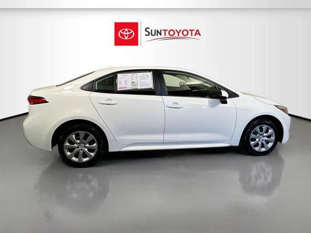Photo of 2024 Ice Cap Toyota Corolla Hybrid