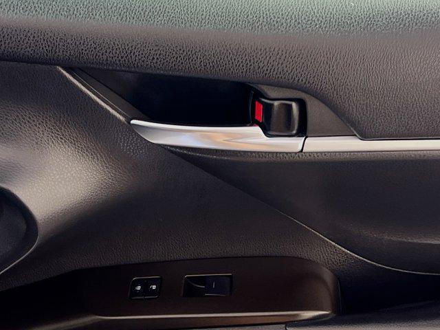 Photo of 2022 White Toyota Camry
