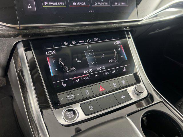 Photo of 2022 White Audi Q7