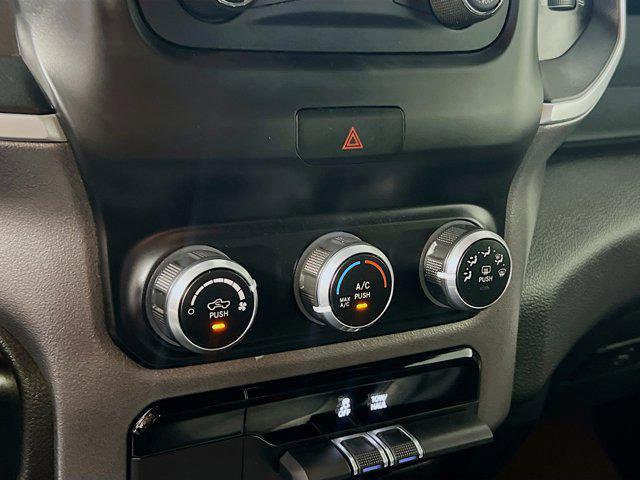 Photo of 2021 Diamond Black Crystal Pearlcoat RAM 1500