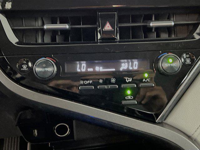 Photo of 2024 Ice Cap Toyota Camry